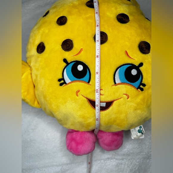 🍪 Shopkins Kookie Cookie plush- preloved - Picture 3 of 7
